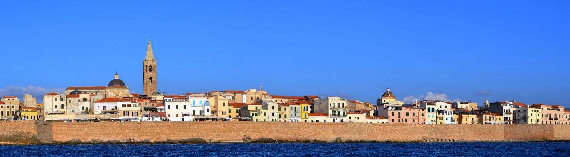 Antonhouse Alghero Hotel Luaran gambar